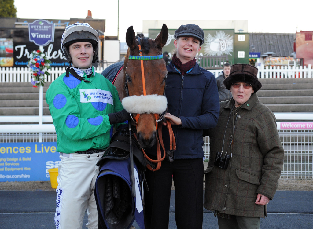 Mon Palois wins at Wetherby